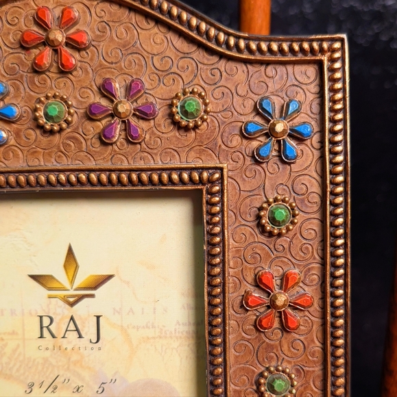 90s Raj Collection Holds 3.5"x5" Brown Picture Frame with Jewled Flowers Floral - Picture 2 of 3